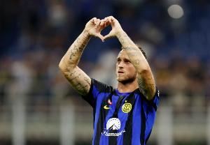 记者：阿瑙托维奇即将加盟贝尔格莱德红星，体检日程已安排就绪