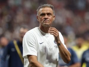 恩里克：很高兴登贝莱和马尔基尼奥斯回归 我们这欧冠小组很难踢