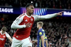 加布里埃尔自20/21赛季各项赛事打进22球，五大联赛中卫球员最多