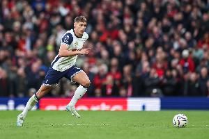 双响建功！范德芬：戴帽念头确实在脑海中闪过，但两球已心满意足